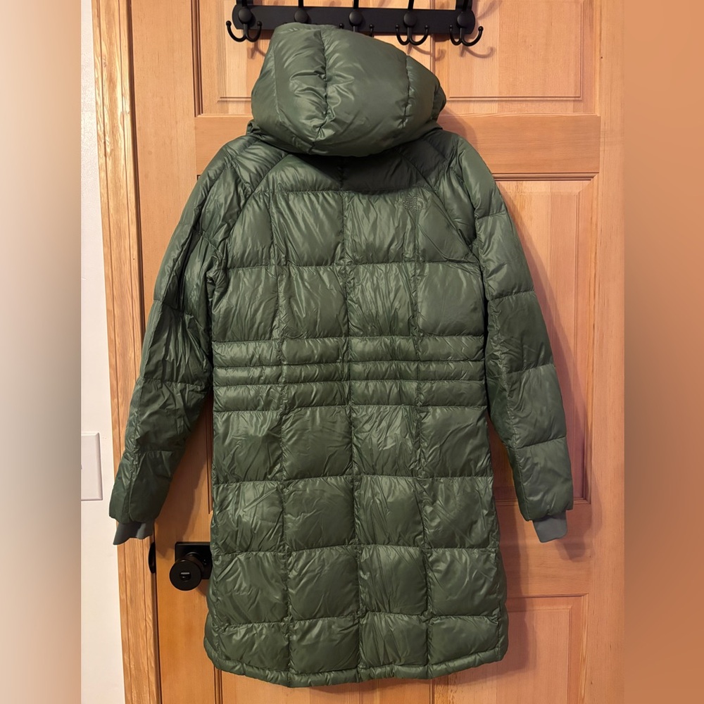 The North Face | Acropolis Down Parka Laurel Wreath Green - Picture 13 of 16